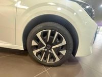 Ny Peugeot e-208 Style 2025 Vit Halvkombi