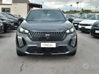 Usata Peugeot 2008 Allure 101 CV (74 kW) 2025 Grigio SUV