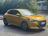 Usata Peugeot 208 Allure 101 CV (74 kW) 2020 Giallo Utilitaria
