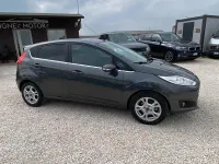 Usata Ford Fiesta Titanium 100 CV (73 kW) 2016 Grigio Utilitaria