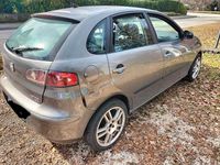 Usata Seat Ibiza Stella 75 CV (55 kW) 2003 Grigio Utilitaria