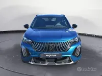 Usata Peugeot 2008 Allure 101 CV (74 kW) 2025 Blu SUV