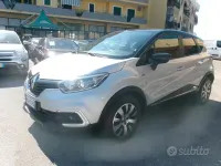 Usata Renault Captur 90 CV (66 kW) 2019 Grigio SUV