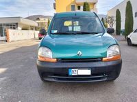 Usata Renault Kangoo 64 CV (47 kW) 2002 Verde Monovolume