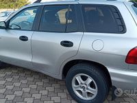 Usata Hyundai Santa Fe 112 CV (82 kW) 2004 Grigio SUV