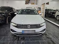 Usata VW Passat S 150 CV (110 kW) 2023 Bianco Station wagon