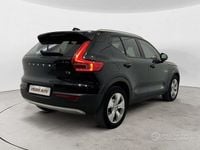 Usata Volvo XC40 Momentum 163 CV (119 kW) 2020 Nero SUV
