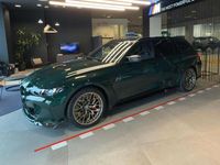 Nuova BMW M3 551 CV (405 kW) 2026 British racing green Station wagon