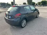 Usata Peugeot 208 Allure 75 CV (55 kW) 2016 Bluazzurro Utilitaria
