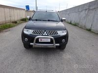 Usata Mitsubishi L 200 CV (147 kW) 2012 Nero SUV