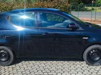 Usata Lancia Ypsilon Silver 69 CV (50 kW) 2013 Nero Utilitaria