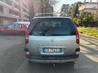 Usata Peugeot 807 136 CV (100 kW) 2005 Grigio Monovolume