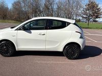 Usata Lancia Ypsilon 80 CV (58 kW) 2015 Utilitaria