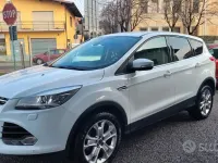 Begagnad Ford Kuga Titanium 163 HK (119 kW) 2013 Vit SUV