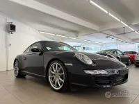 Usata Porsche 911 Carrera 325 CV (239 kW) 2004 Grigio Coupé