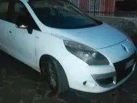 Usata Renault Scenic E-Tech XMOD 110 CV (80 kW) 2010 Bianco Monovolume