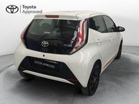 Usata Toyota Aygo X-play 69 CV (50 kW) 2016 Bianco Utilitaria