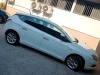 Usata Lancia Delta 90 CV (66 kW) 2012 Bianco Utilitaria