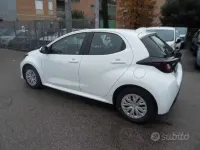 Usata Toyota Yaris Active 72 CV (52 kW) 2022 Bianco Utilitaria