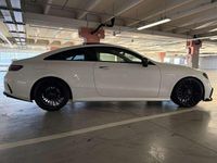 Usata Mercedes E220 Premium Plus 194 CV (142 kW) 2019 Bianco Coupé