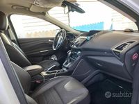 Usata Ford Kuga 140 CV (102 kW) 2015 Bianco SUV