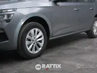 Usata Skoda Kamiq Ambition 95 CV (69 kW) 2024 Grigio graphite SUV