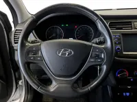 Usata Hyundai i20 75 CV (55 kW) 2020 Grigio metal Utilitaria