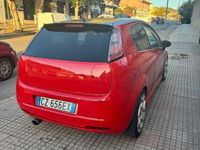 Usata Fiat Grande Punto 130 CV (95 kW) 2005 Rosso Utilitaria
