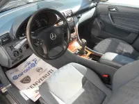 Usata Mercedes C220 Classic 143 CV (105 kW) 2003 Blu/azzurro Station wagon