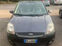 Usata Ford Fiesta Ghia 68 CV (50 kW) 2006 Utilitaria