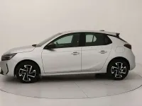 Usata Opel Corsa 101 CV (74 kW) 2025 Kaolin white Utilitaria