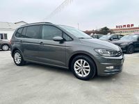 Usata VW Touran Highline 116 CV (85 kW) 2016 Grigio Monovolume