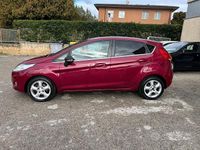 Usata Ford Fiesta Titanium 68 CV (50 kW) 2010 Rosso Berlina