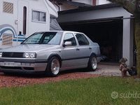Usata VW Vento 75 CV (55 kW) 1992 Grigio Berlina