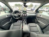 Usata Mercedes B180 109 CV (80 kW) 2018 Blu Utilitaria