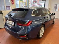 Usata BMW 320 Luxury Line 190 CV (139 kW) 2022 Blu/azzurro Station wagon