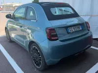 Usata Fiat 500e Icon 42 kW (58 CV) 2020 Blu/azzurro Cabrio