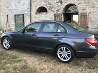 Usado Mercedes C200 Elegance 136 CV (100 kW) 2014 Gris Berlina