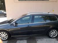 Usata Renault Laguna III 150 CV (110 kW) 2009 Nero Station wagon