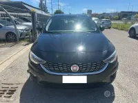 Usata Fiat Tipo Lounge 120 CV (88 kW) 2017 Nero Berlina