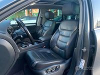 Usata VW Touareg 245 CV (180 kW) 2014 Grigio SUV