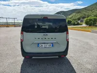 Usata Ford Courier Titanium 125 CV (91 kW) 2025 Grigio Monovolume
