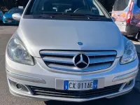 Usata Mercedes B200 140 CV (102 kW) 2005 Nero Monovolume