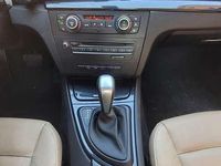 Usata BMW 120 Cabriolet Efficient Dynamics 177 CV (130 kW) 2011 Bianco Cabrio