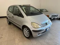 Usata Mercedes A160 Avantgarde 102 CV (75 kW) 2002 Grigio Monovolume