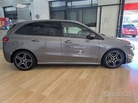 Usata Mercedes B200 150 CV (110 kW) 2019 Utilitaria