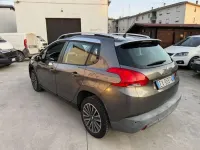 Usata Peugeot 2008 Active 68 CV (50 kW) 2015 Grigio SUV