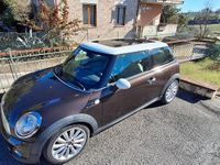 Usata Mini Cooper D 112 CV (82 kW) 2010 Marrone Utilitaria