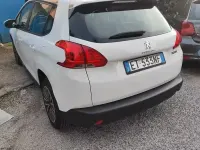 Usata Peugeot 2008 Active 68 CV (50 kW) 2014 Bianco SUV