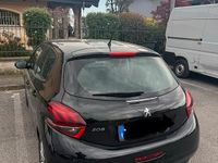 Usata Peugeot 208 Active 75 CV (55 kW) 2018 Nero Utilitaria